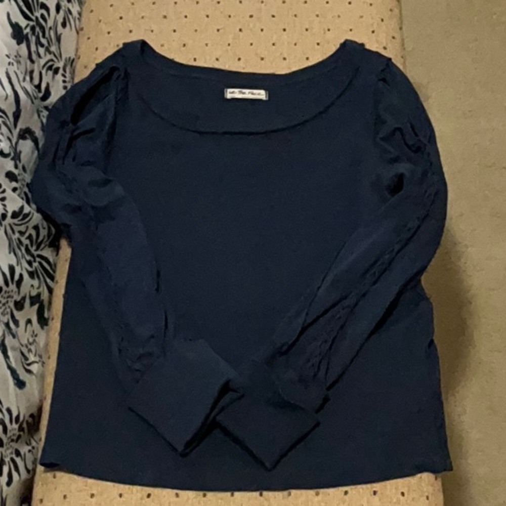👚 We The Free Women's Navy Blue Top